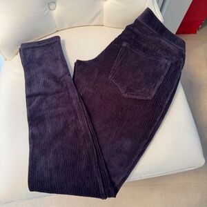 HUE Corduroy Legging